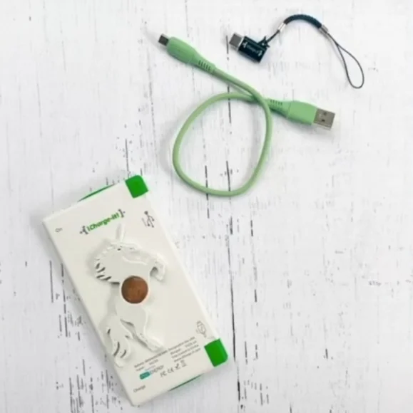 Power Bank With Pineapple iPhone Android Cell Phone Tablet - Picture 11 of 14